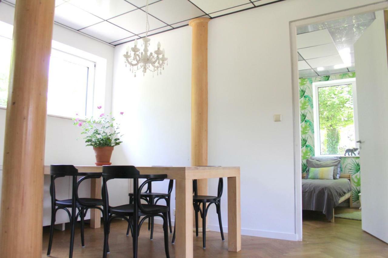 De Oude Kleuterschool Villa Zoelen ภายนอก รูปภาพ