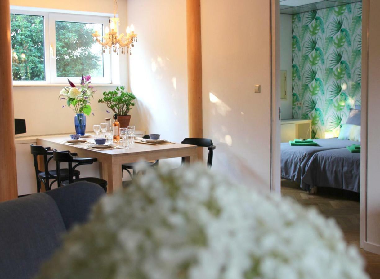De Oude Kleuterschool Villa Zoelen ภายนอก รูปภาพ